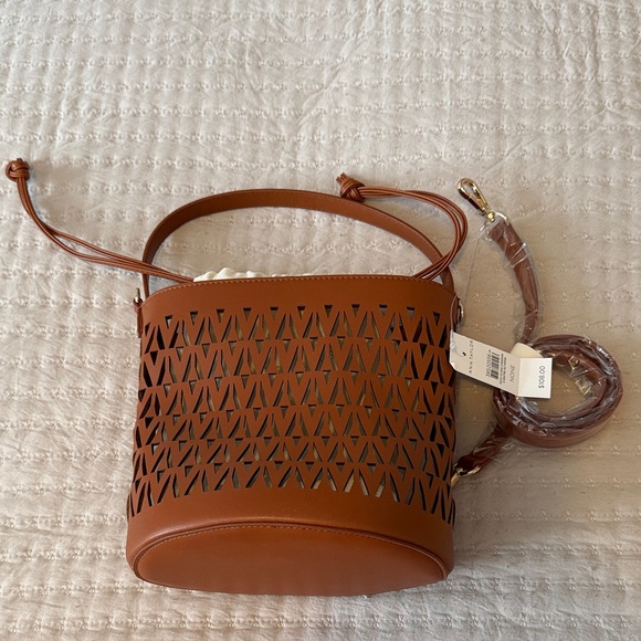 Ann Taylor - Brown Cutout Bucket Bag NWT - Picture 2 of 4